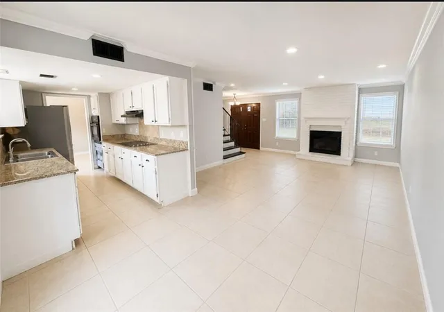 Photo 3 of Single family home for sale at 323 Terry Pkwy, Terrytown, LA 70056 | MLS# 2562008 | Listing updated on 2026-06-30