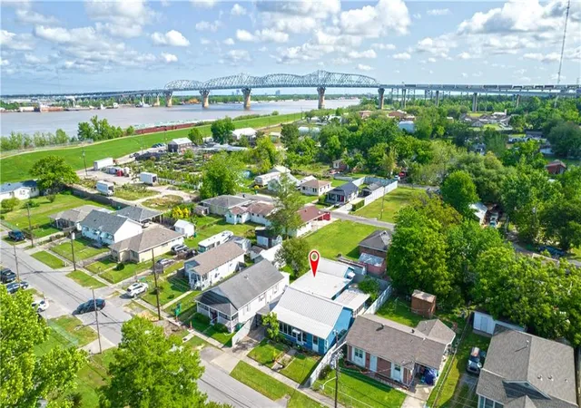 Homes for sale in Bridge City, LA | 135 6th St, Bridge City, LA 70094 | MLS# 2562792