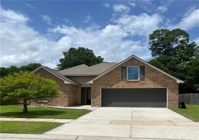 Homes for sale in Zachary, LA | 6337 Honey Locust Blvd, Zachary, LA 70791 | MLS# 2559022