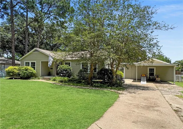 Homes for sale in Baton Rouge, LA | 369 Finchley Ave, Baton Rouge, LA 70806 | MLS# 2562700