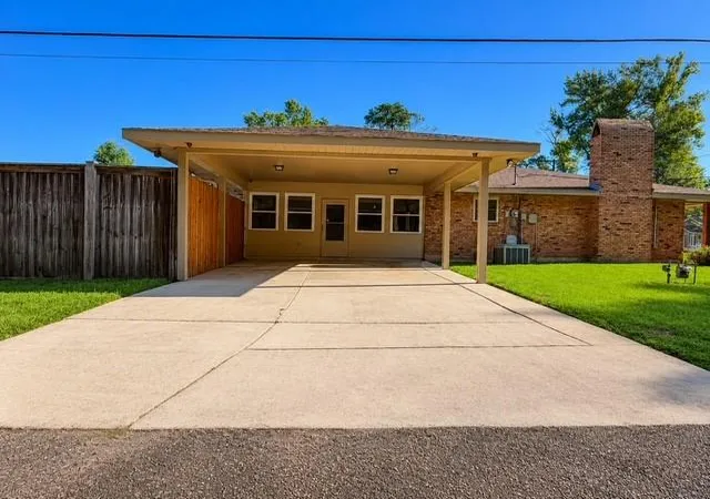 Homes for sale in Ponchatoula, LA | 100 Nellwood Dr, Ponchatoula, LA 70454 | MLS# 2562937