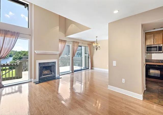 3rd image of 404 Tchefuncte Oaks Dr, Mandeville, LA 70471