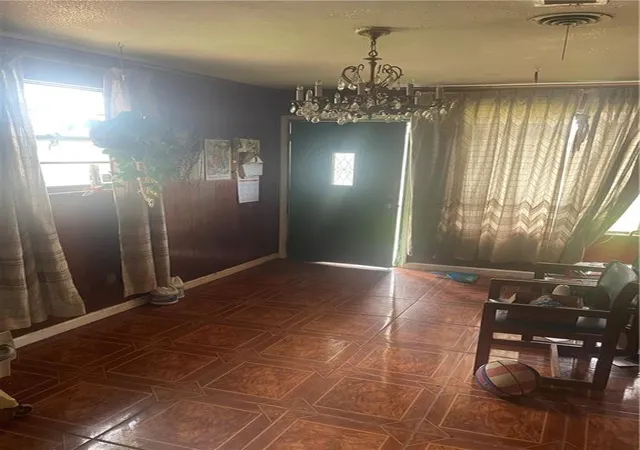 2nd image of 1307 Solon St, Gretna, LA 70053 | MLS# 2562985