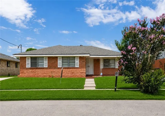 1st image of 4660 Corinne St, New Orleans, LA 70127 | MLS# 2563013