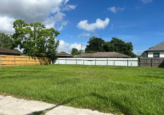 2nd image of 2400 Legend Dr, Meraux, LA 70075 | MLS# 2562930