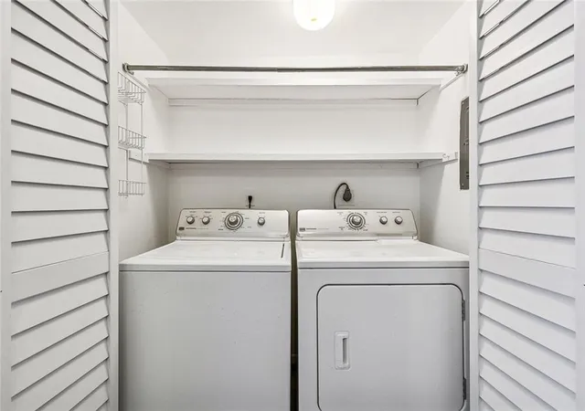 2nd image of 4422 Carondelet St, New Orleans, LA 70115
