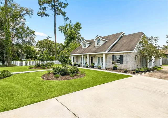 2nd image of 19 Fairway View Dr, Hammond, LA 70401 | MLS# 2563092