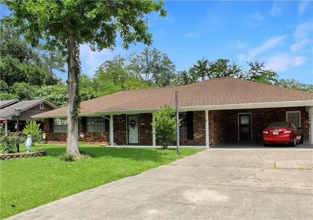 Homes for sale in Ponchatoula, LA | 115 Shirleen Dr, Ponchatoula, LA 70454 | MLS# 2562789
