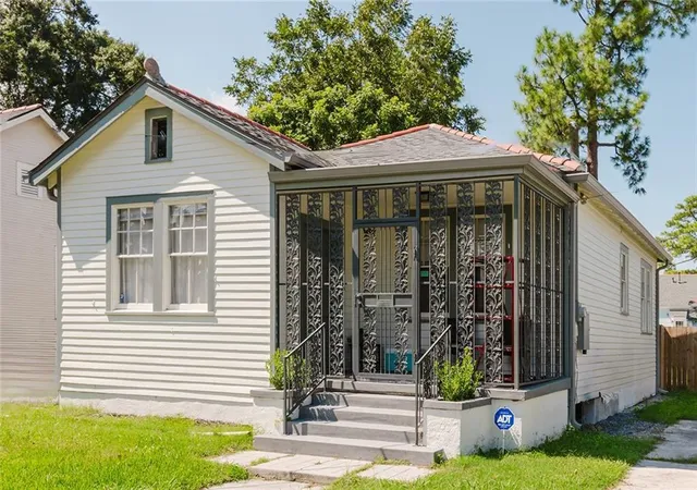 2nd image of 4670 Marigny St, New Orleans, LA 70122 | MLS# 2563189