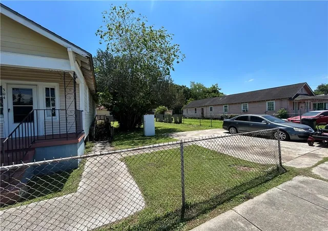 2nd image of 304 Leboeuf St, New Orleans, LA 70114 | MLS# 2563192