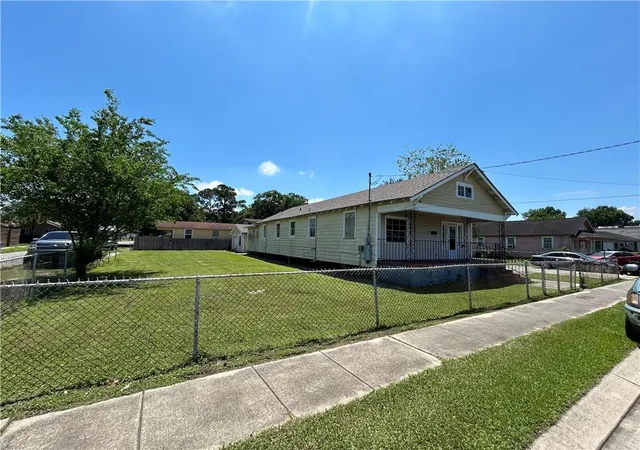 3rd image of 304 Leboeuf St, New Orleans, LA 70114 | MLS# 2563192