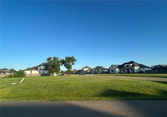Homes for sale in Belle Chasse, LA | 144 Wood Duck Dr, Belle Chasse, LA 70037 | MLS# 2563205