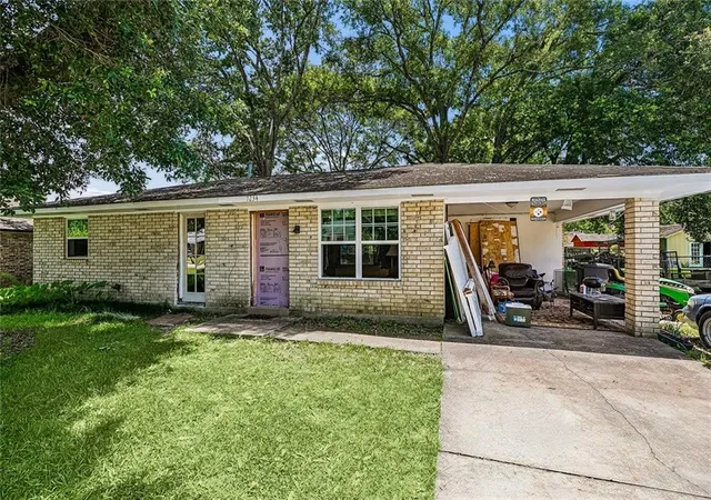Homes for sale in Baker, LA | 7234 Juno Dr, Baker, LA 70714 | MLS# 2563222