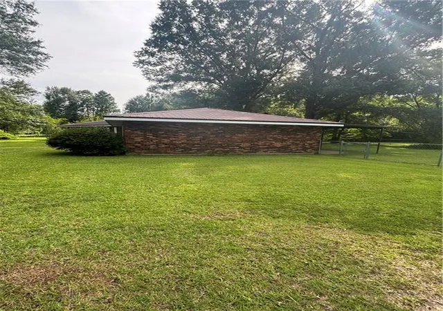 Homes for sale in Kentwood, LA | 29 Ralph Rimes Rd, Kentwood, LA 70444 | MLS# 2561515