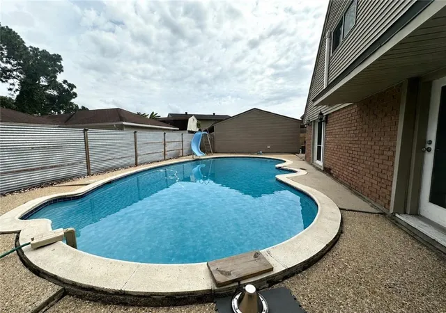 Homes for sale in Gretna, LA | 108 Willowbrook Dr, Gretna, LA 70056 | MLS# 2563179
