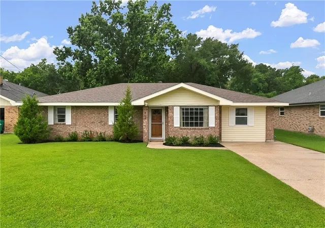 Homes for sale in Ama, LA | 404 Ellen St, Ama, LA 70031 | MLS# 2563085