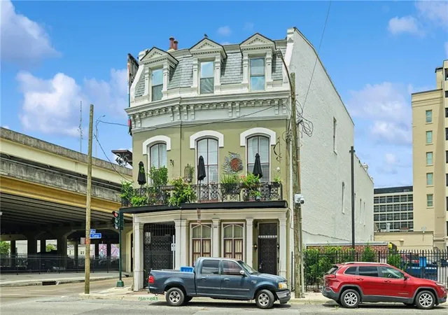 1st image of 1061 Camp St #D, New Orleans, LA 70130 | MLS# 2563387