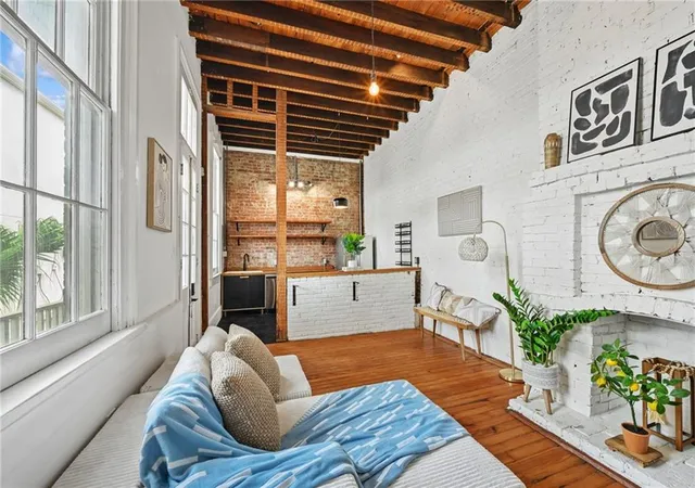 5th image of 1061 Camp St #D, New Orleans, LA 70130 | MLS# 2563387