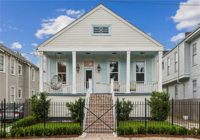 3rd image of 2127 Robert St, New Orleans, LA 70115 | MLS# 2563437