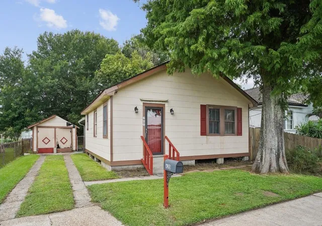 2nd image of 620 Gaudet Dr, Marrero, LA 70072 | MLS# 2563563
