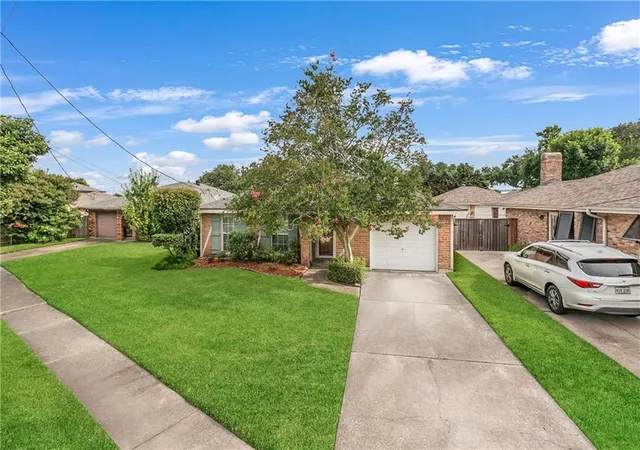 Homes for sale in Metairie, LA | 4729 Park Dr South Dr, Metairie, LA 70001 | MLS# 2563544