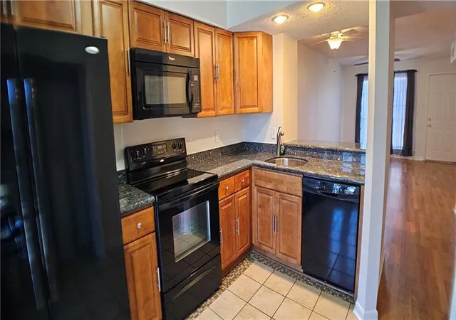 Homes for sale in Metairie, LA | 6200 Riverside Dr #500, Metairie, LA 70003 | MLS# 2559297
