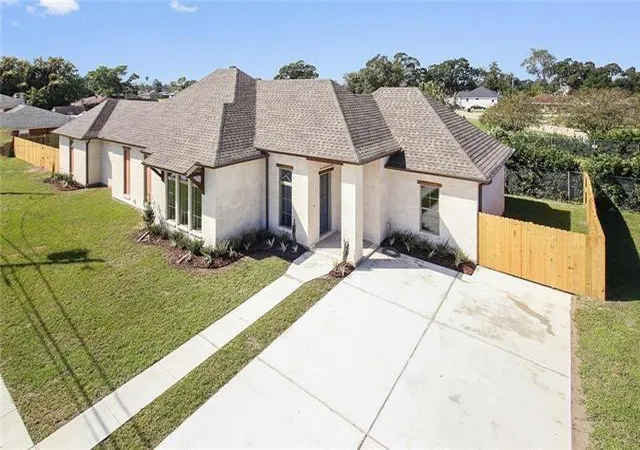 1st image of 3012 Mumphrey Rd, Chalmette, LA 70043 | MLS# 2563579