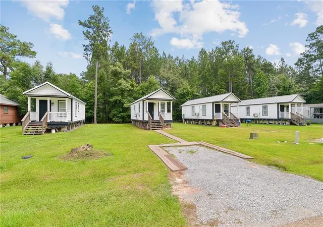 Photo 1 of Multi family home for sale at 22323 Dixie Rue Ln, Robert, LA 70455 | MLS# 2561999 | Listing updated on 2026-09-01