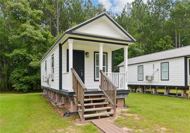 Photo 2 of Multi family home for sale at 22323 Dixie Rue Ln, Robert, LA 70455 | MLS# 2561999 | Listing updated on 2026-09-01