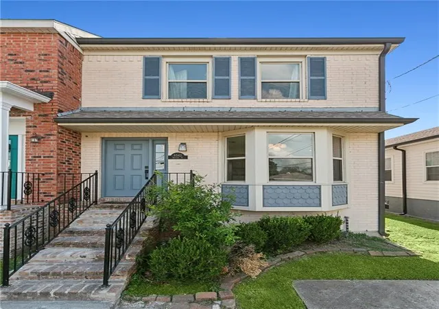 Homes for sale in New Orleans, LA | 6542 Avenue A, New Orleans, LA 70124 | MLS# 2563610