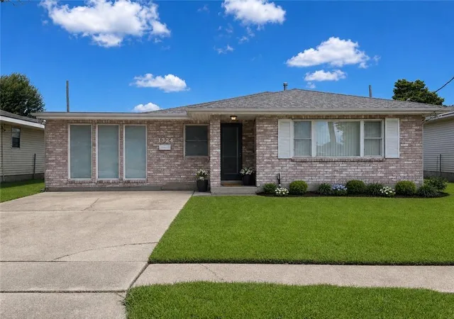 Photo 2 of Single family home for sale at 1324 Trudeau Dr, Metairie, LA 70003 | MLS# 2563495 | Listing updated on 2026-07-25