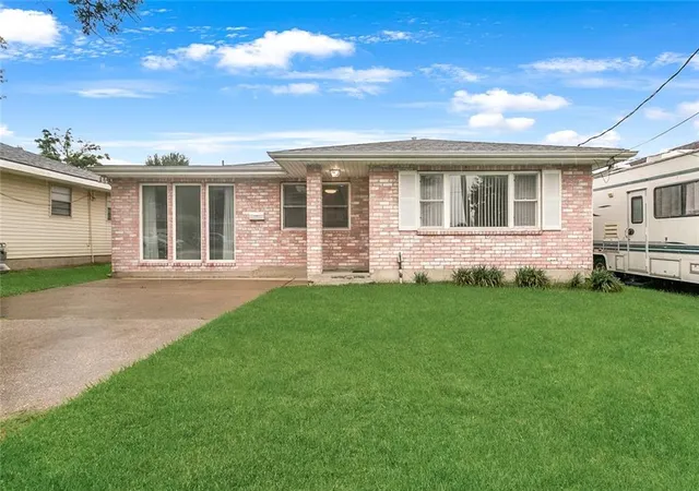 Photo 3 of Single family home for sale at 1324 Trudeau Dr, Metairie, LA 70003 | MLS# 2563495 | Listing updated on 2026-07-25