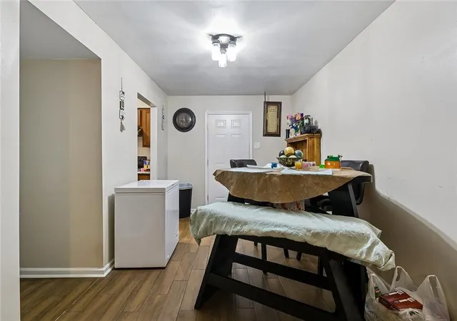 Photo 3 of Townhouse for sale at 7 7a Shepard Ct, Gretna, LA 70053 | MLS# 2563558 | Listing updated on 2026-08-26