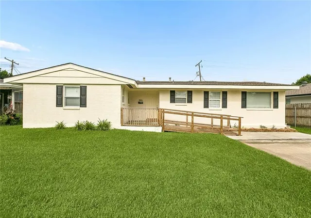 Photo 1 of Single family home for sale at 3904 Bissonet Dr, Metairie, LA 70003 | MLS# 2563640 | Listing updated on 2026-09-01