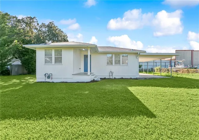 Homes for sale in Belle Chasse, LA | 147 Star Pl, Belle Chasse, LA 70037 | MLS# 2563164