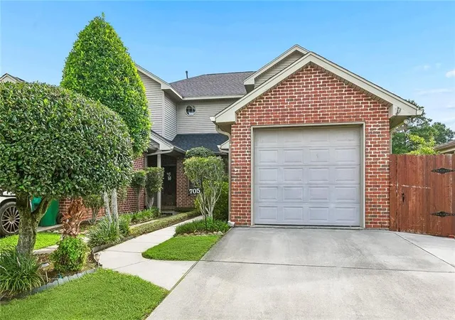 1st image of 705 Faun St St, Metairie, LA 70003 | MLS# 2563687