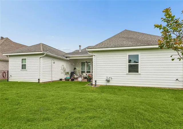 Homes for sale in Covington, LA | 1241 Abita River Dr, Covington, LA 70433 | MLS# 2563585