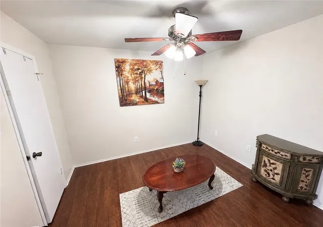 Homes for sale in Harvey, LA | 3320 Timberlane Way Drive, Harvey, LA 70058 | Houzeo