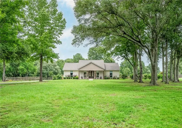 Homes for sale in Covington, LA | 628 Tartan Tr, Covington, LA 70435 | MLS# 2563388