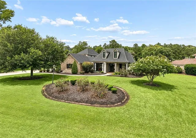 Photo 2 of Mansion for sale at 691 Windermere Xing Way, Madisonville, LA 70447 | MLS# 2562957 | Listing updated on 2026-06-20