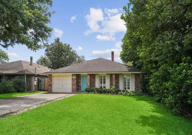Homes for sale in River Ridge, LA | 635 Little Farms Ave, River Ridge, LA 70123 | MLS# 2563182