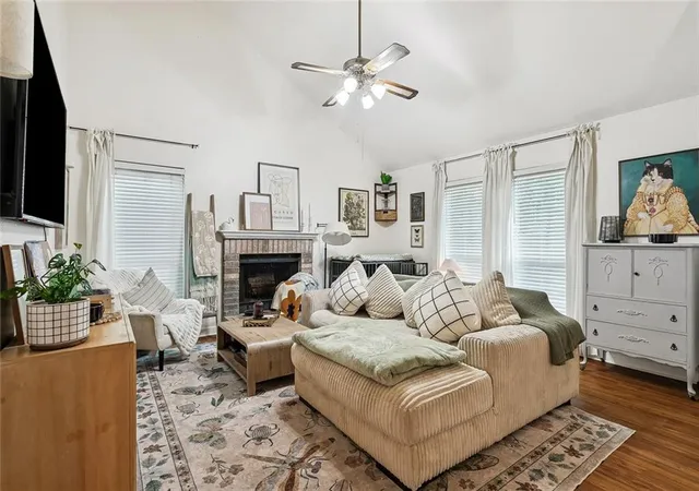 1st image of 720 Heavens Dr #20, Mandeville, LA 70471 | MLS# 2563681