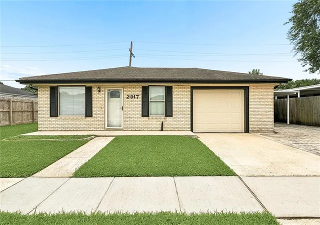 Homes for sale in Chalmette, LA | 2917 Mumphrey Rd, Chalmette, LA 70043 | MLS# 2563119