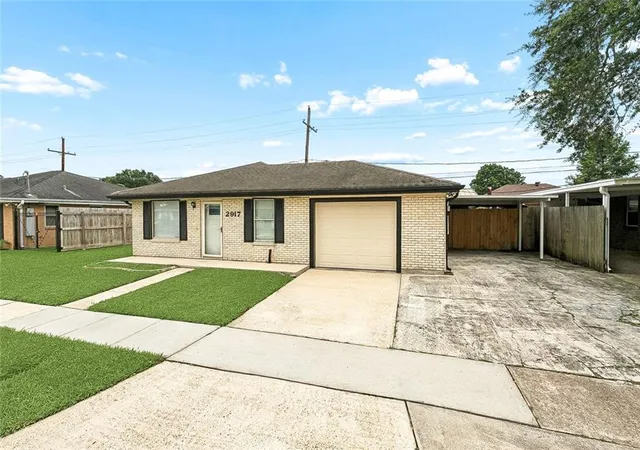 Homes for sale in Chalmette, LA | 2917 Mumphrey Rd, Chalmette, LA 70043 | MLS# 2563119