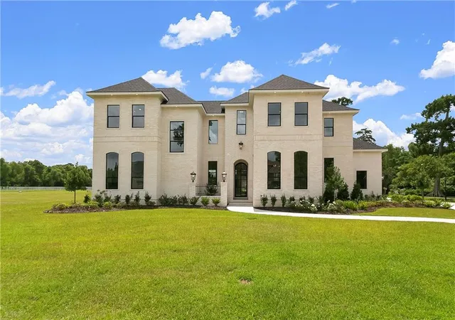 1st image of 15 Oak Hills Ln, New Orleans, LA 70131 | MLS# 2563603