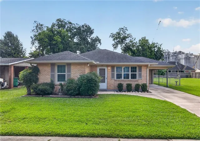Homes for sale in Destrehan, LA | 218 Amelia St, Destrehan, LA 70047 | MLS# 2563848