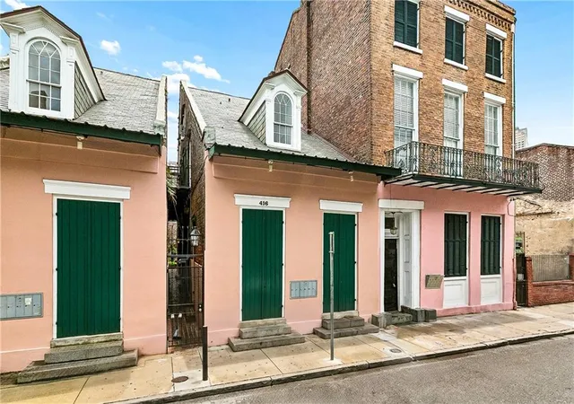 Homes for sale in New Orleans, LA | 416 Burgundy St #3, New Orleans, LA 70112 | MLS# 2563797