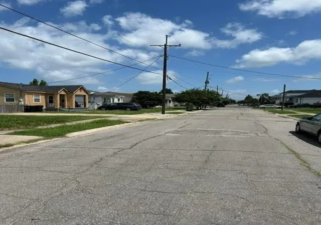 Homes for sale in New Orleans, LA | 5720 Wildair Dr, New Orleans, LA 70122 | MLS# 2563690