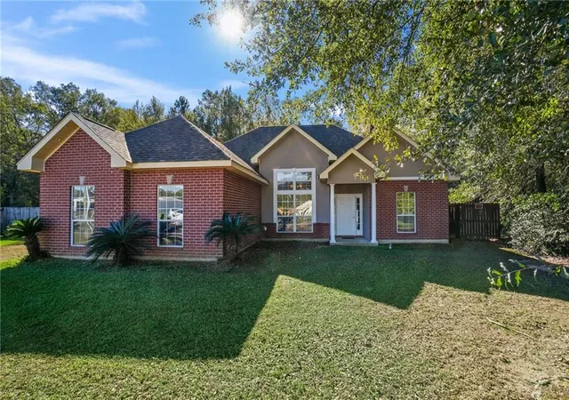Homes for sale in Franklinton, LA | 1626 Bickham St, Franklinton, LA 70438 | MLS# 2563852