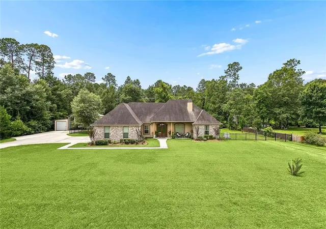 Homes for sale in Pearl River, LA | 38172 Joan Dr, Pearl River, LA 70452 | MLS# 2563856